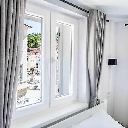 Music By Locap Group Apartma