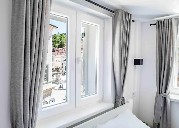 Music By Locap Group Apartman