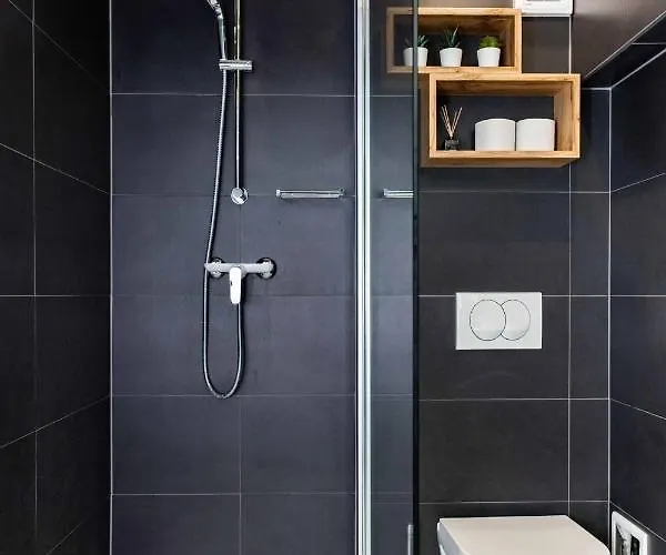 Apartman Music By Locap Group *