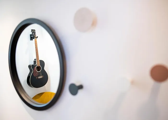 Apartman Music By Locap Group *