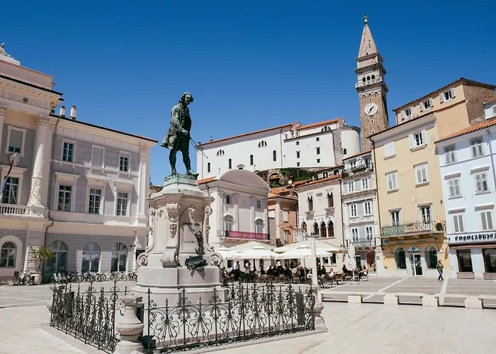 Music By Locap Group * Pirano