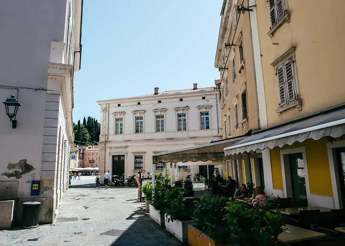 Music By Locap Group *